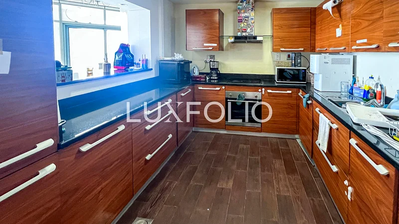 Vacant  | High Floor | Upgraded !64040916032643112