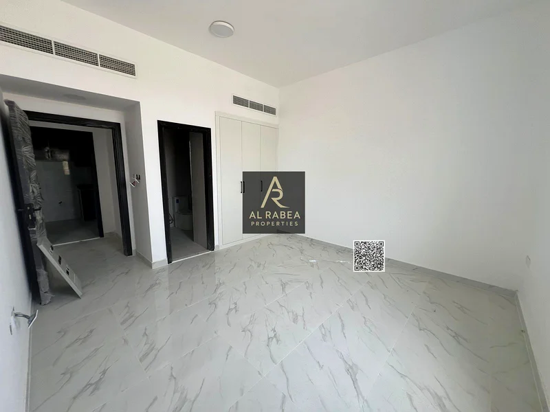 شرفة كبيرة    خزائن مدمجة مركزية قريبة من مركز شرطة الحميدية63723190628994112