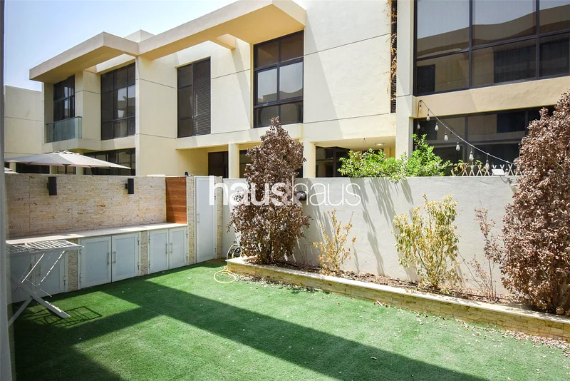 Bright and Spacious | Well - Maintained | Vacant63738297124867112