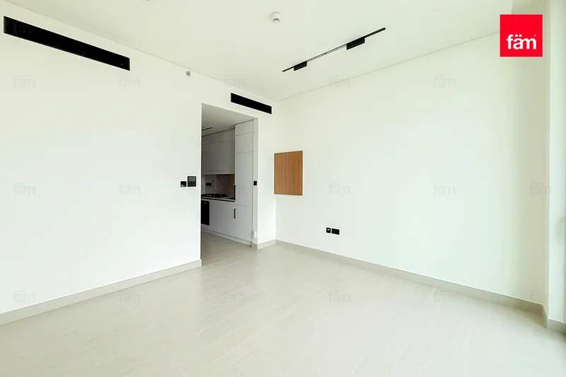 Brand New Studio | Unfurnished | Multiple Cheques63784938557058113