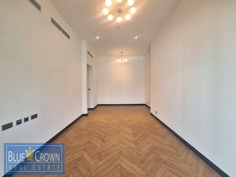 • “Exclusive 1-Bedroom Residence | Heart of Dubai”63767749090563111