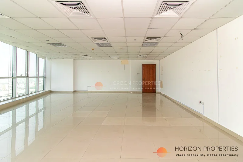 مكتبان متجاوران | منظر رائع | طابق عالٍ63818030672643114