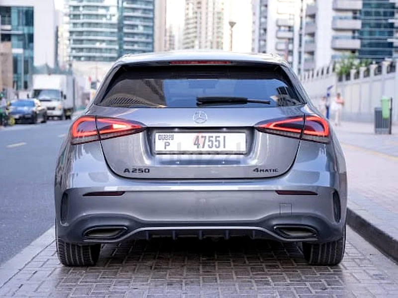 Low mileage clean 2019 A250 SPORT LINE CHANGE ONE DOOR VERY CLEAN LADIES DRIVER FIRST OWNER IN UAE63699044572802112
