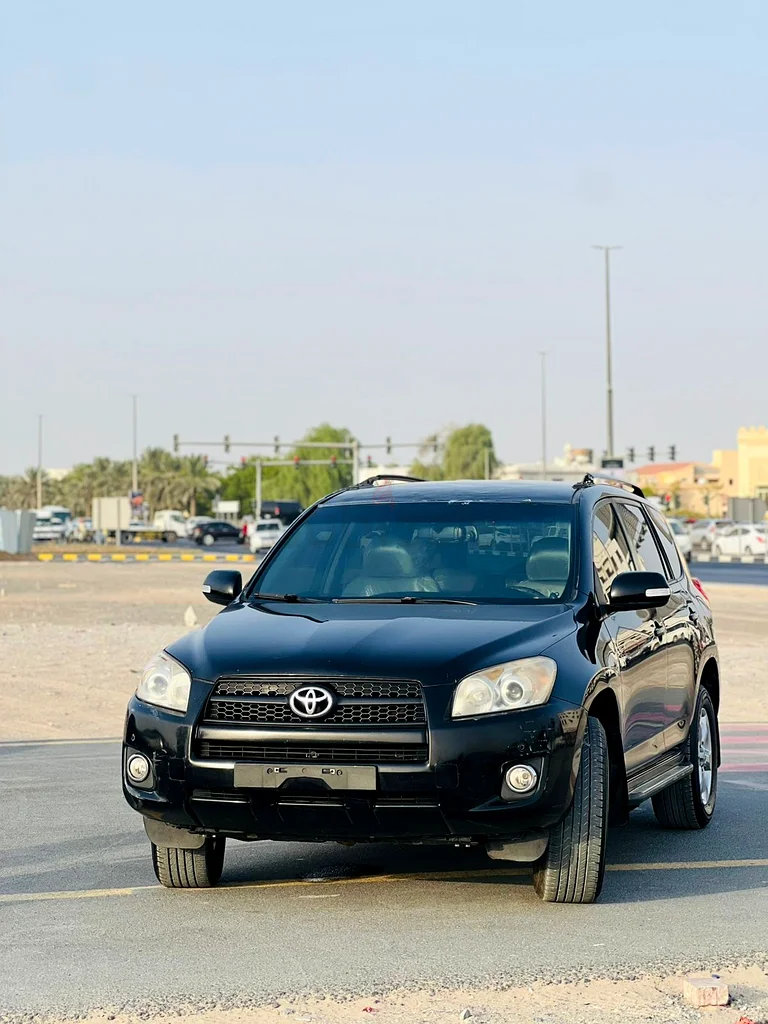 Toyota RAV 4 2.0 Model63699051690754110