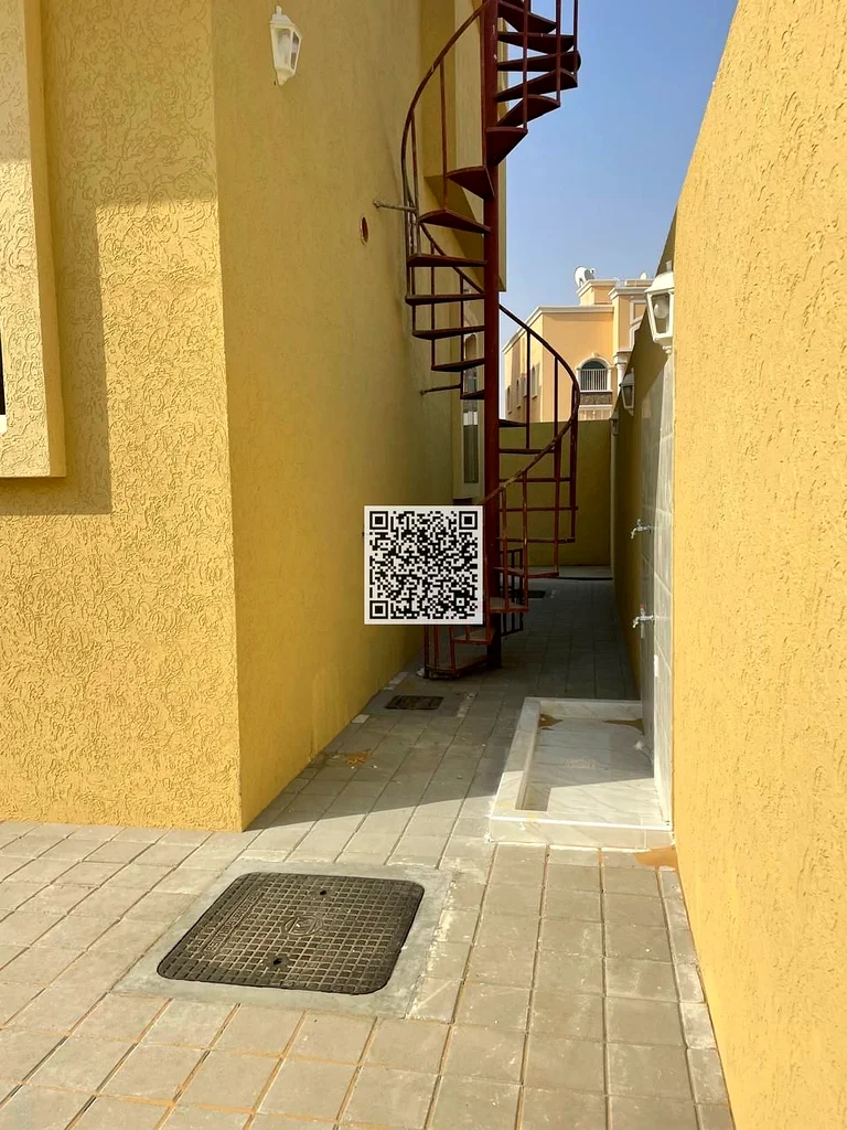 فيلا بغرف نوم رئيسية أربع بمساحة مستقلة بالكامل للإيجار في الياسمين عجمان63717646876545113