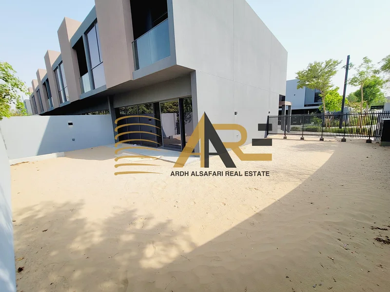 Luxurious Brand New ! 3BR Corner Unit ! All Master Bedrooms Just In 160k63654745564929114