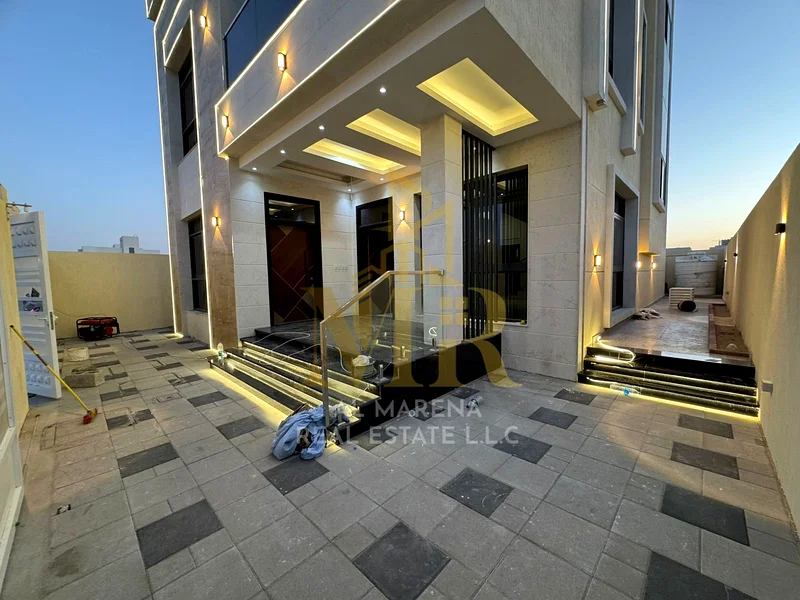 A unique opportunity in Al Helio 2: a spacious, 6-bedroom villa with a roof, elegantly designed, and a built-up area of ​​4,000 square feet. The price63907818317057114
