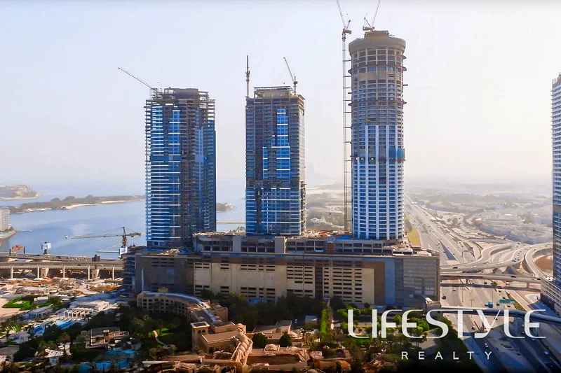 1,535 Sqft /High Floor / Sea View and Beach Access64008956005505111