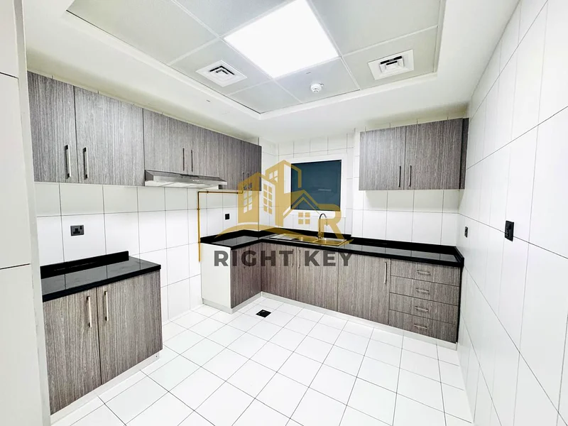 NEGOTIABLE / NO COMMISSION/ LUXURY 2BHK/ CLOSE KITCHEN/ 110K63765969533314112