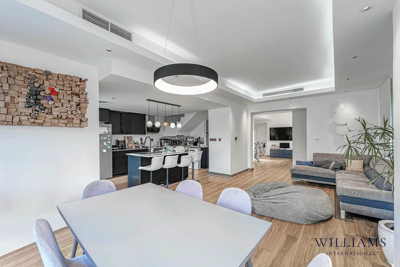EXCLUSIVE | FULLY RENOVATED | LARGE PLOT63922624109057113