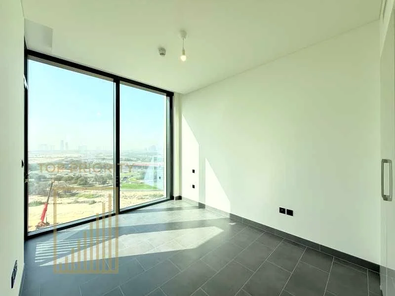 منظر خطي سكاي لاين دубـي | مجموعة واسعة من المرافق | جاهز64018524163714110