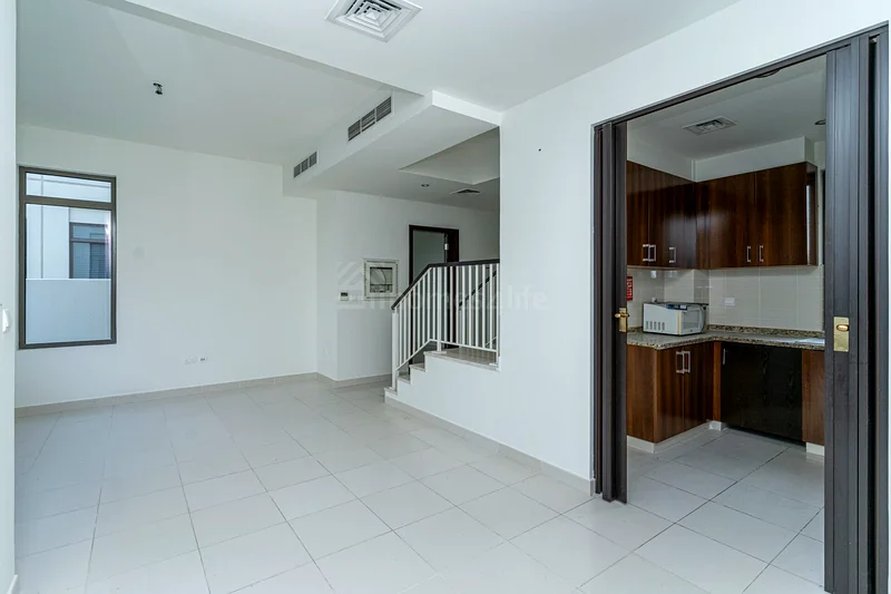 TYPE J | CORNER | NEAR PARK | Big plot63919228256259114