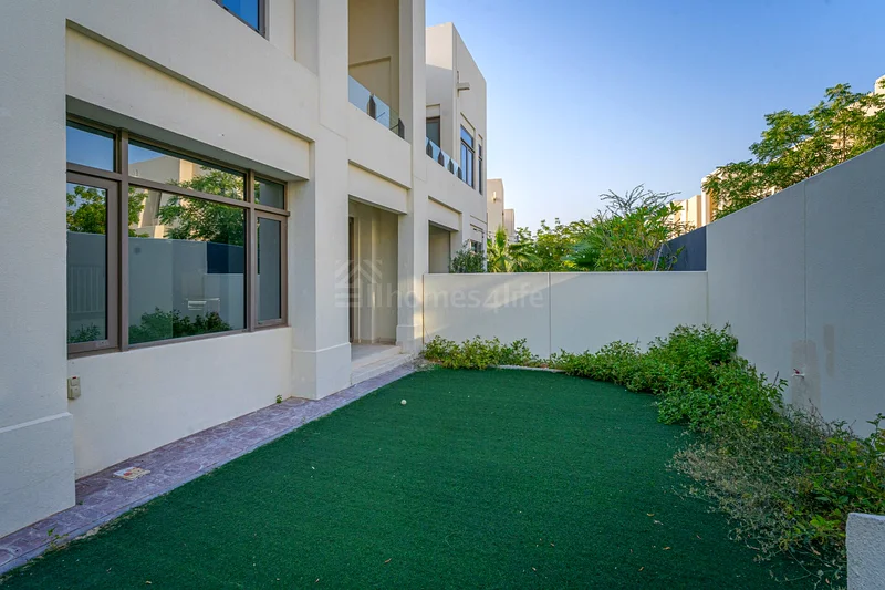 TYPE J | CORNER | NEAR PARK | Big plot63919228256259112