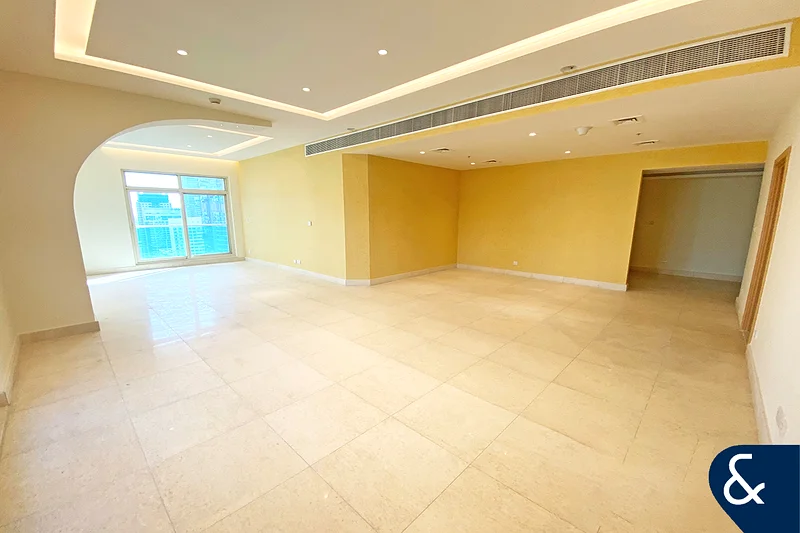 4 غرف نوم + غرفة خادمة | إطلالة على المارينا | متاح الآن64036191680513113
