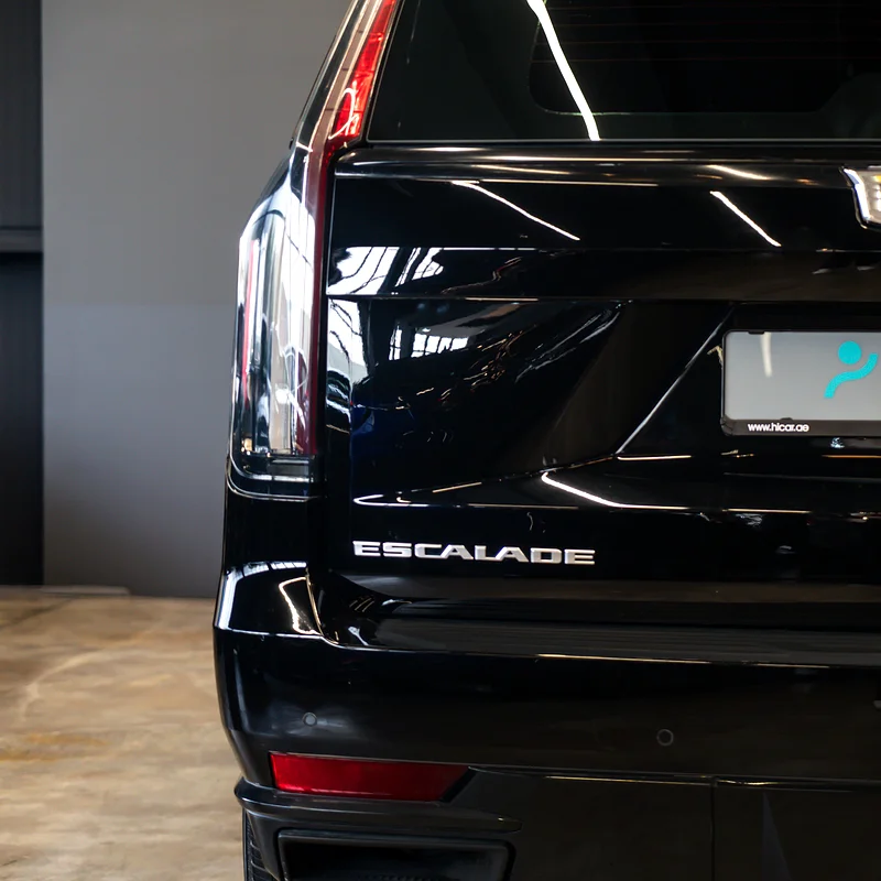AED 3,928 pm • 0% Downpayment • Escalade Premium Luxury Platinum • 1 Year Warranty and FDSH63699024623617113