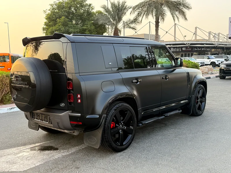 Land Rover Defender 202363700287048835113