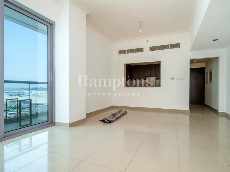 Exclusive | Big Layout | Partial Canal View63789707904387110