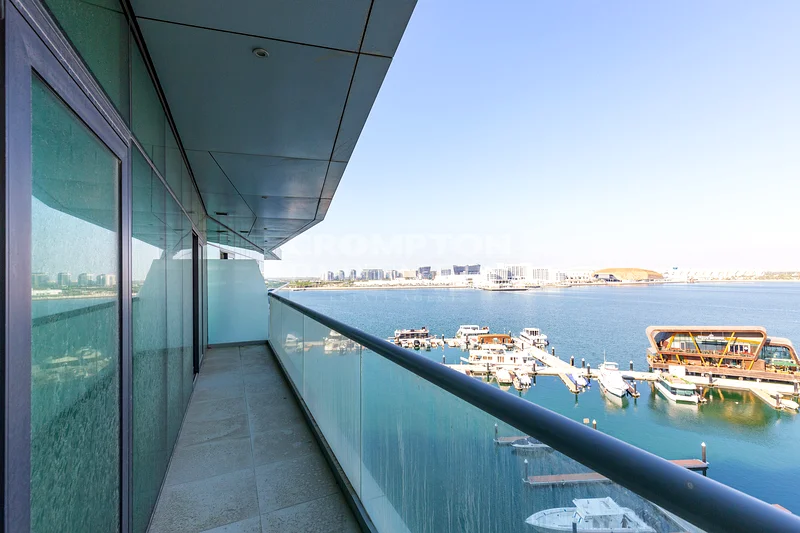 Spacious 2BR | Stunning Sea View | Tenanted63851672454145112