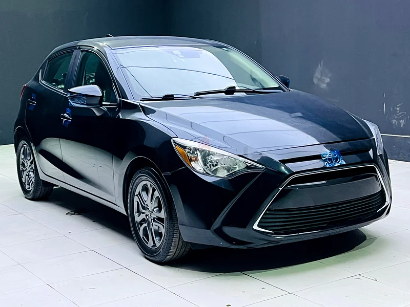 Toyota Yaris 2020 . Super Clean Car, Only 40K Milage,Push Start, Big Touch Screen, Back Camera63699051610371111