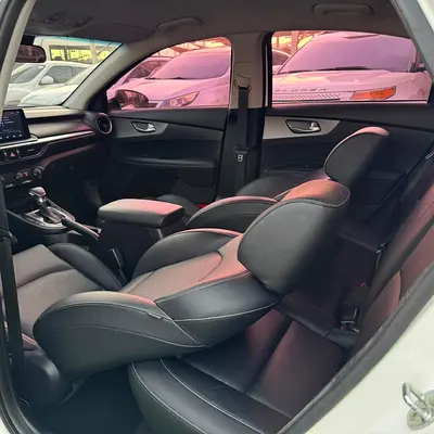 صورة 16 لـ 2020 KIA K3