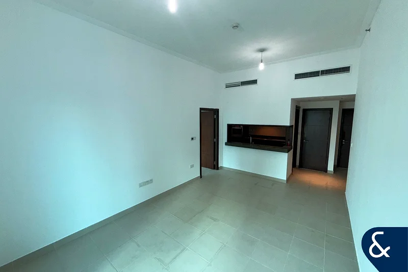 Vacant | High Floor | Sea View | One Bed64040798257153112