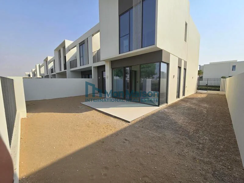 Ready to Move -In | Single Row | Brand New63732572053891113