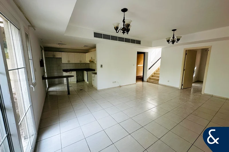 Biggest Plot | Vacant | Near lake and park63922857747202112