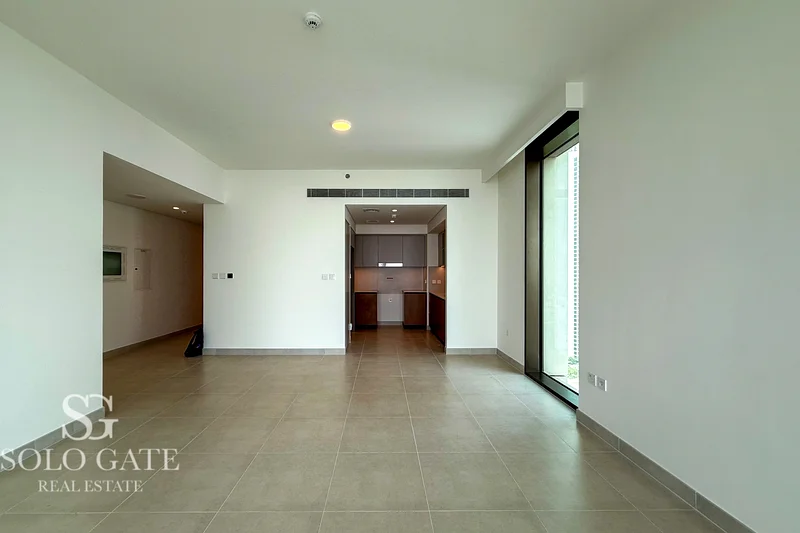 Canal View | High Floor | Brand New63761333275395112