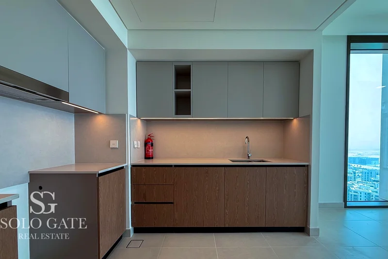 Canal View | High Floor | Brand New63761333275395113