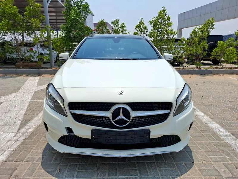 Mercedes-Benz A200 2018 full option Low km 1.6L63699044536834111