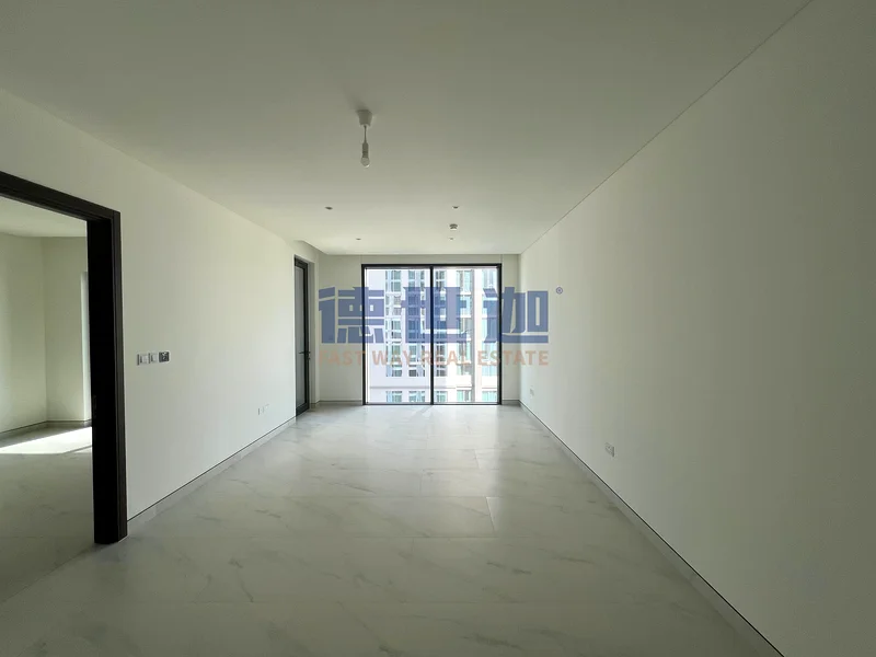 طابق عالي | بالقرب من نورث لندن | شقة بغرفة نوم واحدة + خادمة63756291788418110
