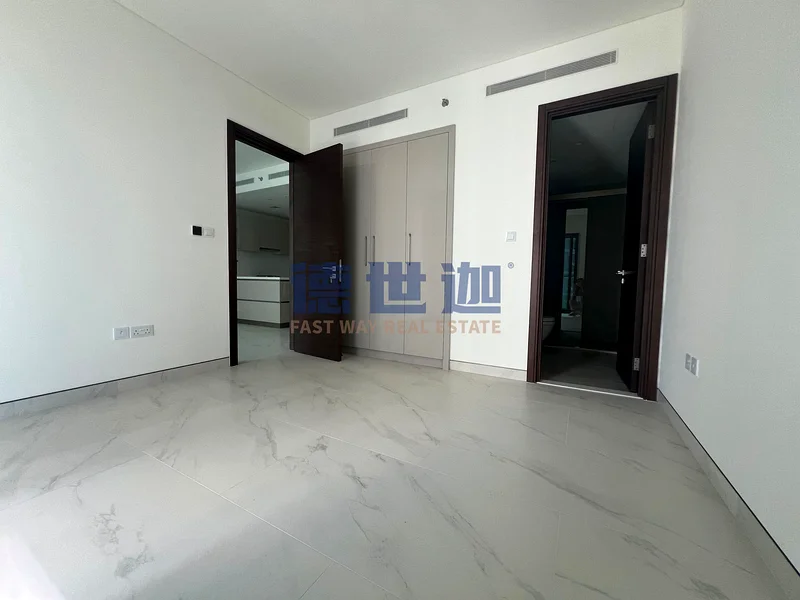 طابق عالي | بالقرب من نورث لندن | شقة بغرفة نوم واحدة + خادمة63756291788418114