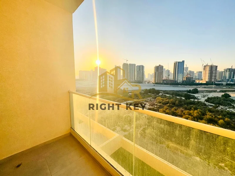 LIKE NEW 1BHK/ ONLY 65K HIGHER FLOOR63764292116353110