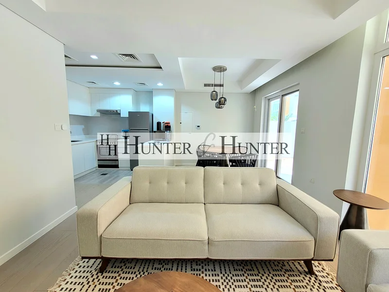 VACANT | END UNIT | TERRACE ACCESS | FURNISHED64003366167937111