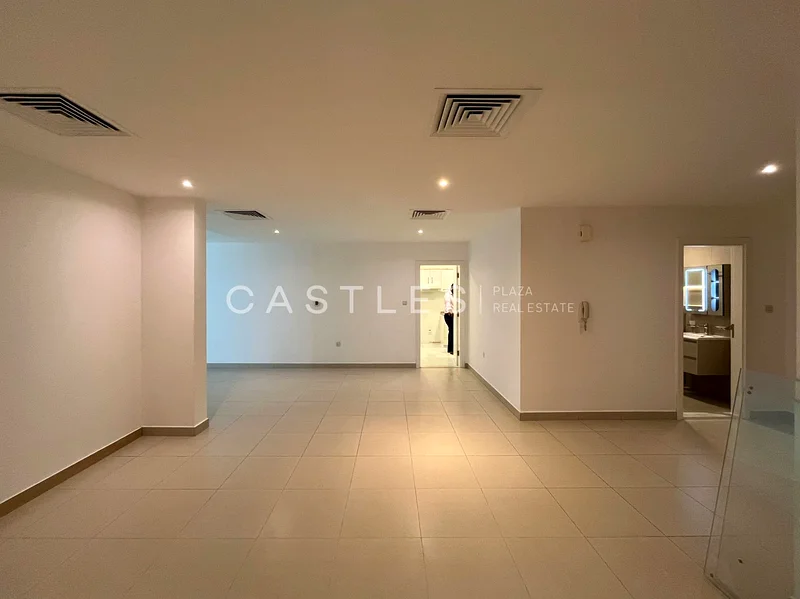 BIG LAYOUT ! FULLY UPGRADED ! BIG BALCONY63725654288643113