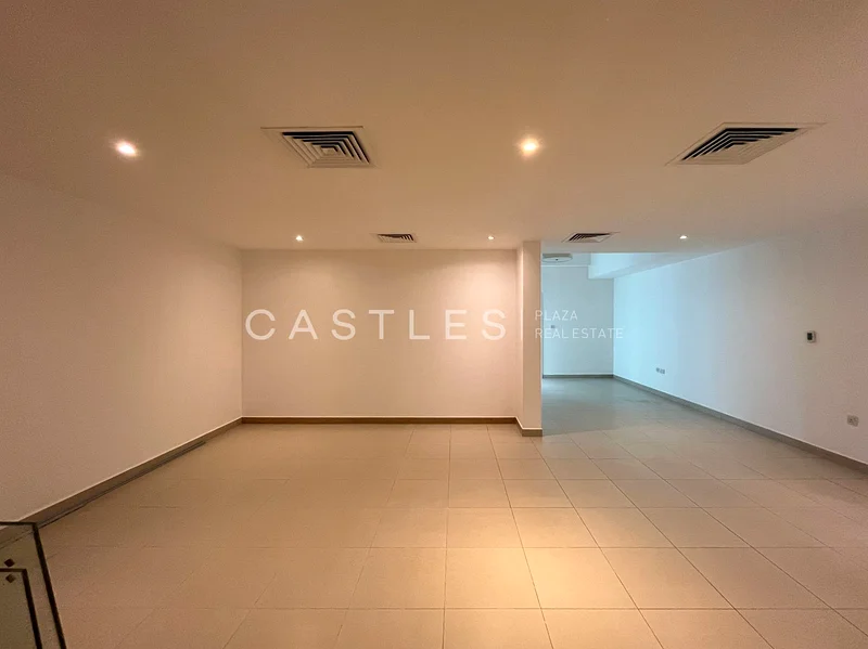 BIG LAYOUT ! FULLY UPGRADED ! BIG BALCONY63725654288643111