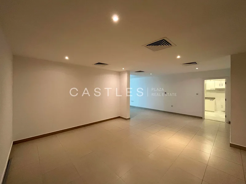 BIG LAYOUT ! FULLY UPGRADED ! BIG BALCONY63725654288643112