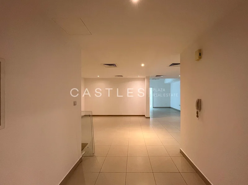 BIG LAYOUT ! FULLY UPGRADED ! BIG BALCONY63725654288643110