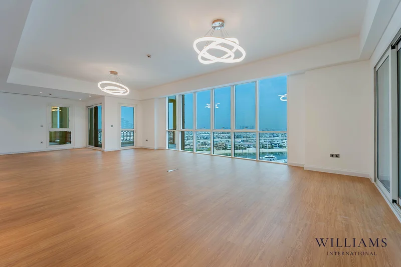 VACANT | FULLY UPGRADED | ICONIC VIEWS63752462913667110