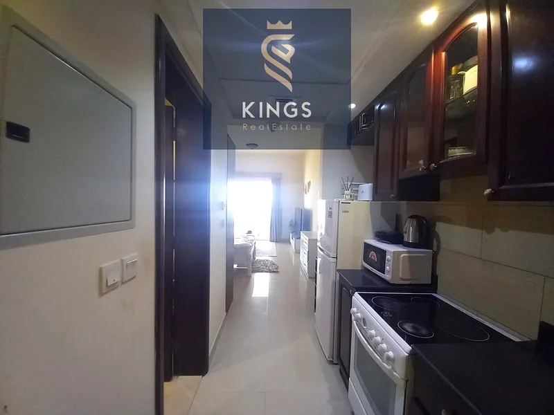 *تُدفع المرافق* استوديو مؤثث للإيجار في رويال بريز.63814456211587114