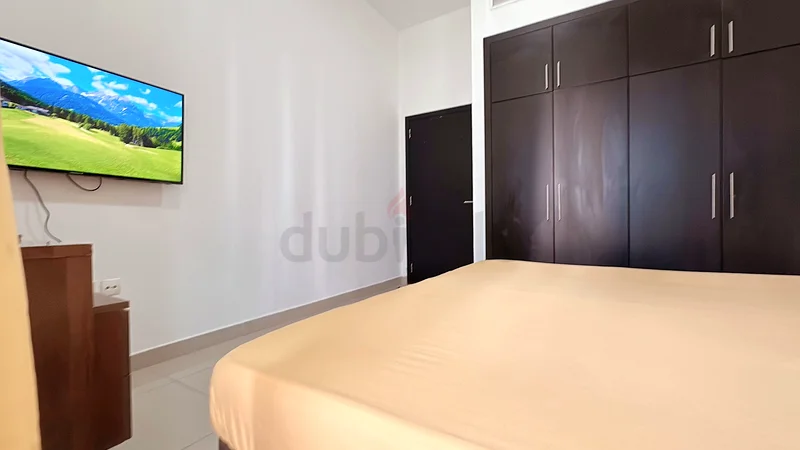 Ready To Move | Huge Room | Near Metro | Marina63795946752258114