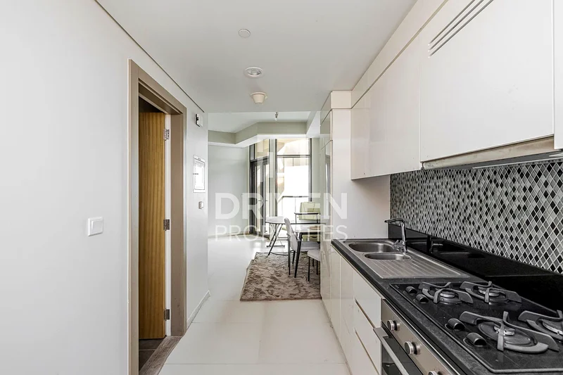 Spacious Studio | Prime Location | High Floor63795532515841113