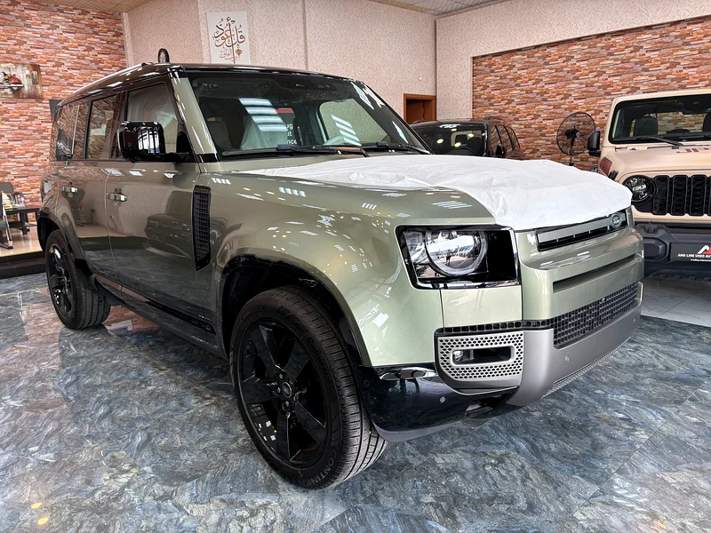 Land Rover defender 110 X DYNAMIC HSE 7 SEATS63700287427330111