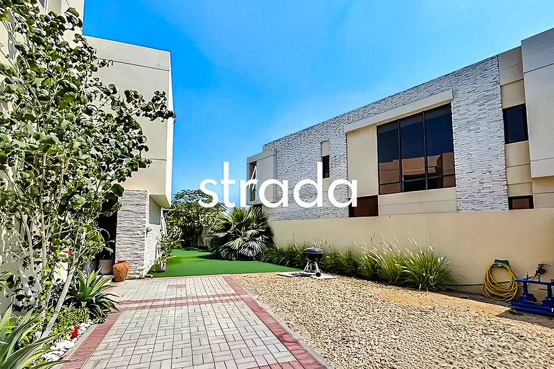 Single Row | Park View | Large Plot | THH | VOT63971257028482110