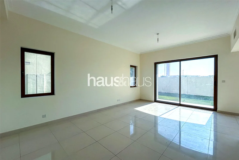 Single row | Spacious | Type 163727208388226113