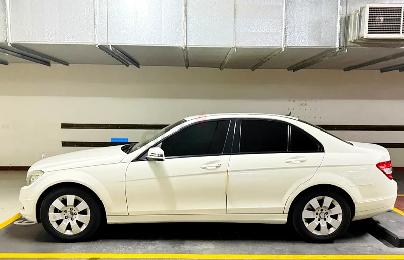Benz63700467198210111
