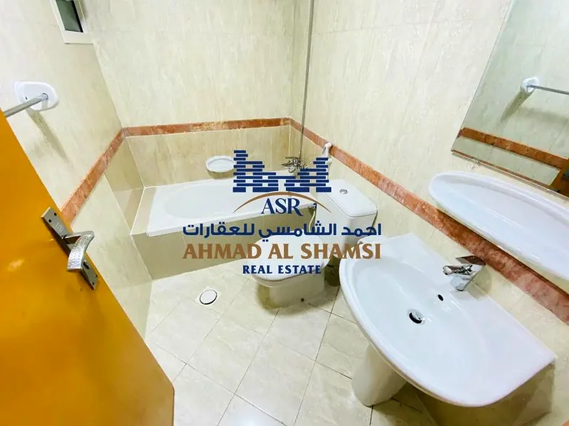 شقة 2 غرفة نوم || شرفة || خزائن ملابس || مقابل مول الصحراء || جاهزة للانتقال فورًا63707321613955113