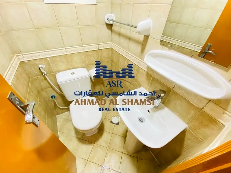 شقة 2 غرفة نوم || شرفة || خزائن ملابس || مقابل مول الصحراء || جاهزة للانتقال فورًا63707321613955112