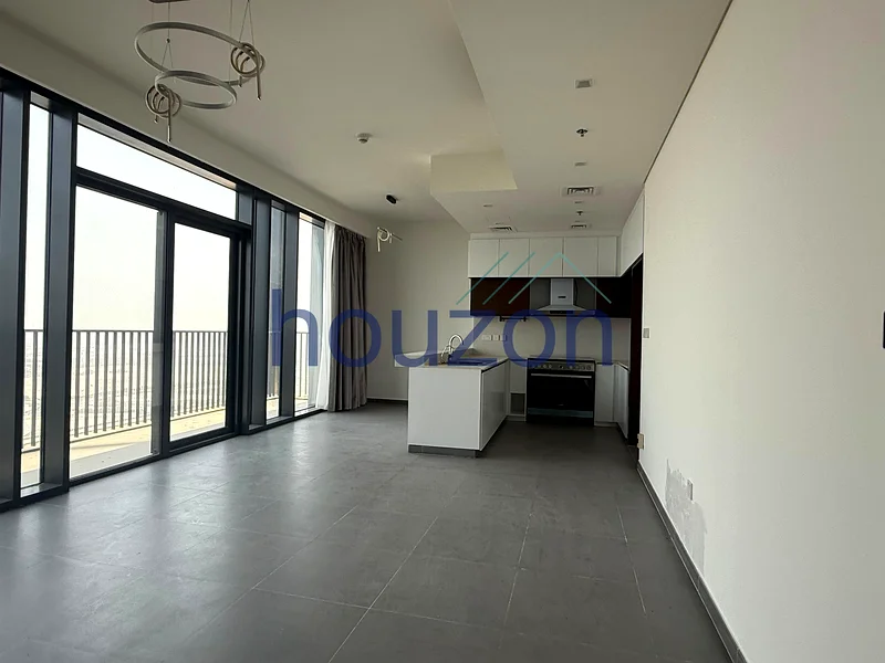 Luxurious 3BR + M/R |  High Floor | Sea View63760716131714111