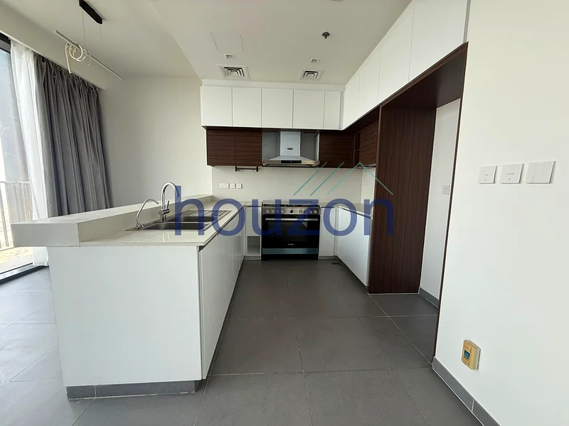 Luxurious 3BR + M/R |  High Floor | Sea View63760716131714112